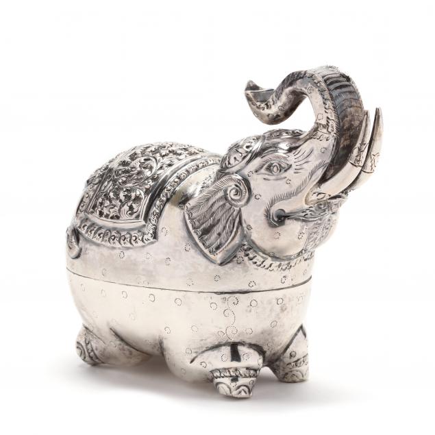 cambodian-silver-elephant-form-betel-box