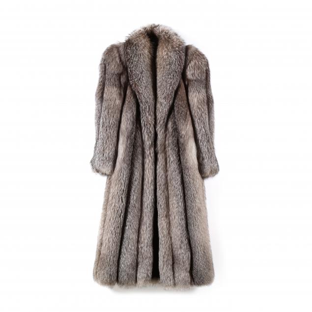 unisex-silver-fox-fur-coat