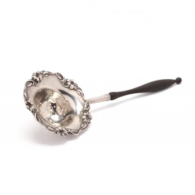 art-nouveau-sterling-silver-tea-strainer