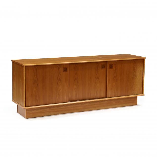 dyrlund-modern-teak-sideboard