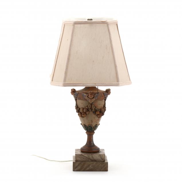 vintage-painted-classical-style-lamp