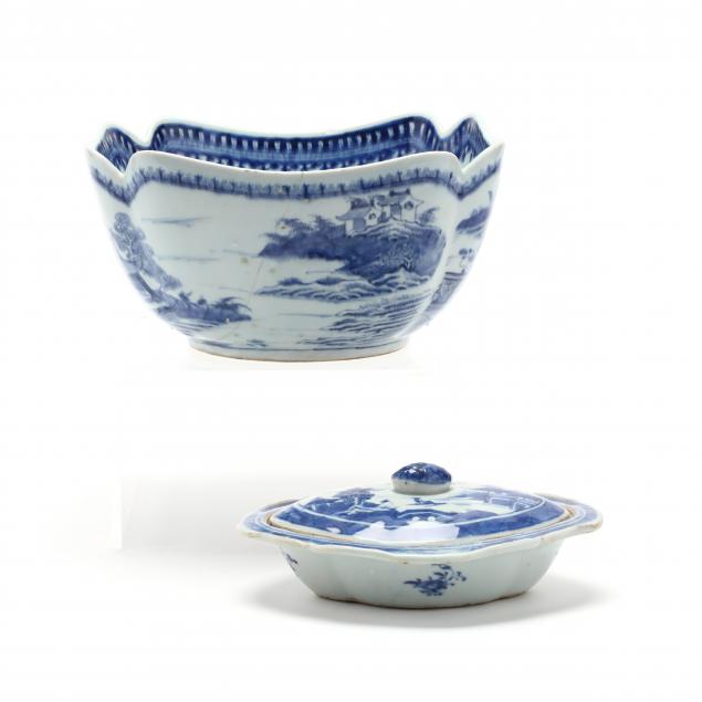 two-pieces-of-chinese-blue-and-white-porcelain