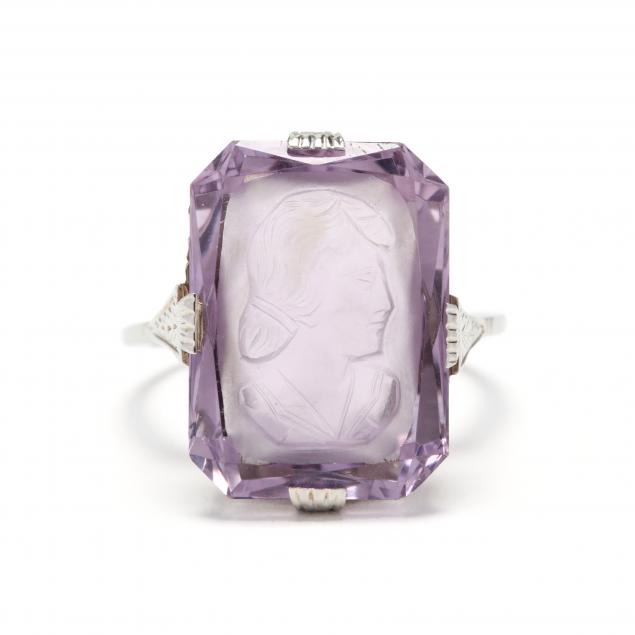 white-gold-and-carved-amethyst-ring