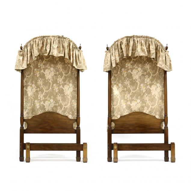 kittinger-pair-of-mahogany-twin-beds-with-canopies