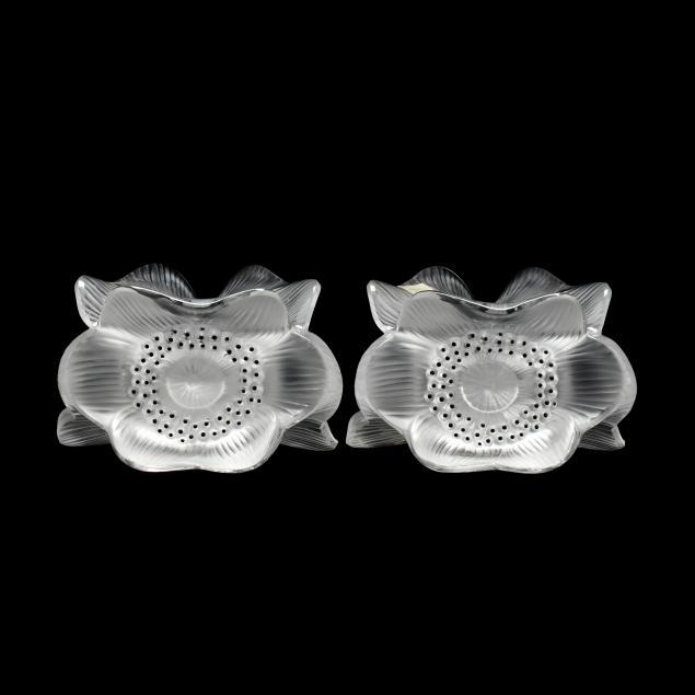 lalique-pair-of-i-anemone-i-crystal-candlesticks