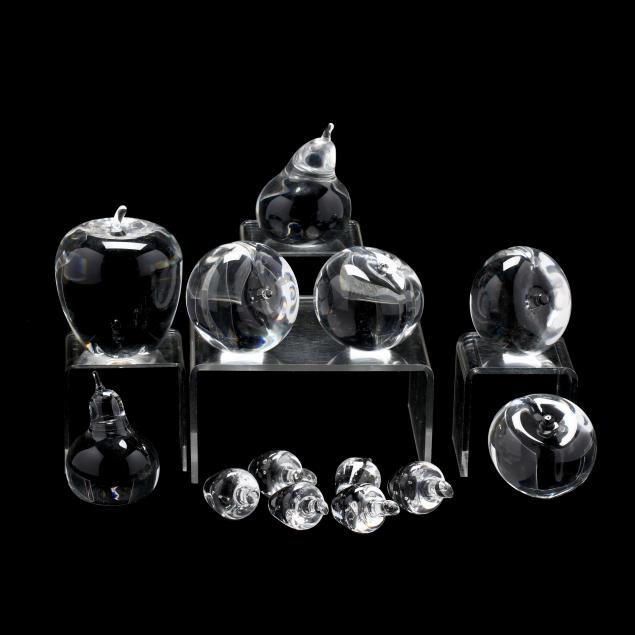 steuben-13-pieces-of-crystal-fruit