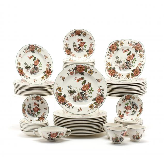 102-pieces-of-wedgwood-eastern-flowers-dinnerware