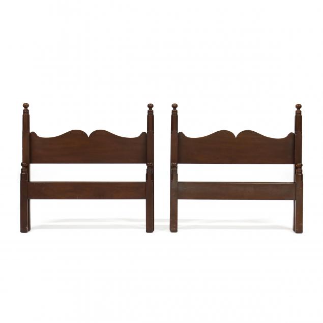 kittinger-williamsburg-restoration-pair-of-twin-size-beds