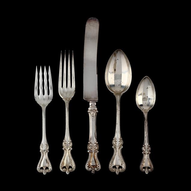 towle-old-colonial-sterling-silver-flatware-service