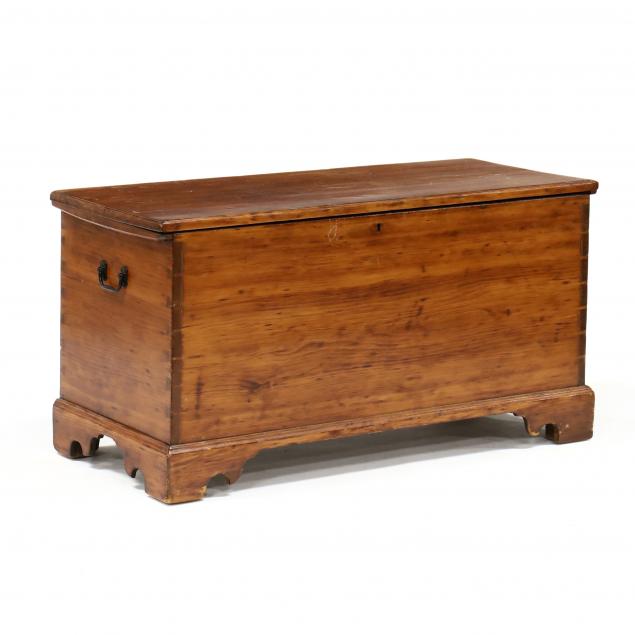 american-chippendale-pine-blanket-chest