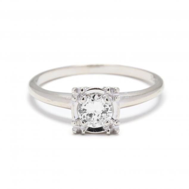14kt-white-gold-diamond-solitaire-ring