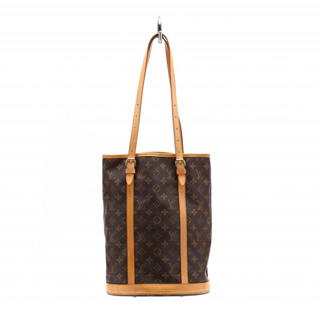 Sold at Auction: Louis Vuitton, Louis Vuitton Bucket Bag with Pouch