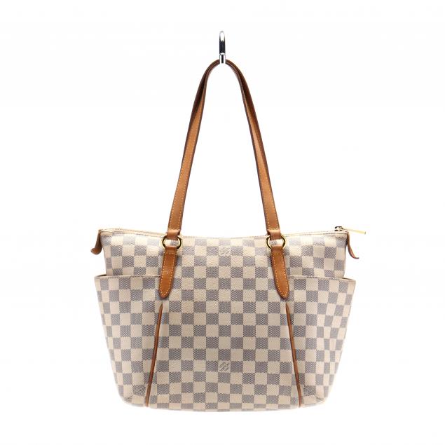 Sold at Auction: Louis Vuitton Damier Azur Totally MM