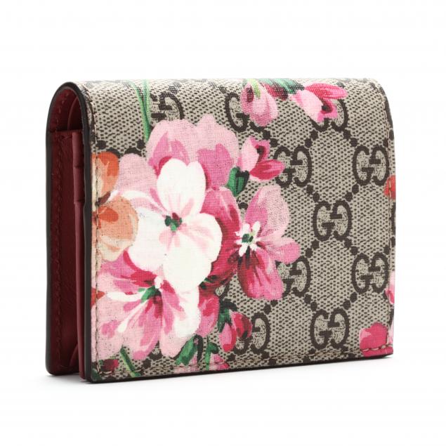 a-gucci-flip-card-case-blooms