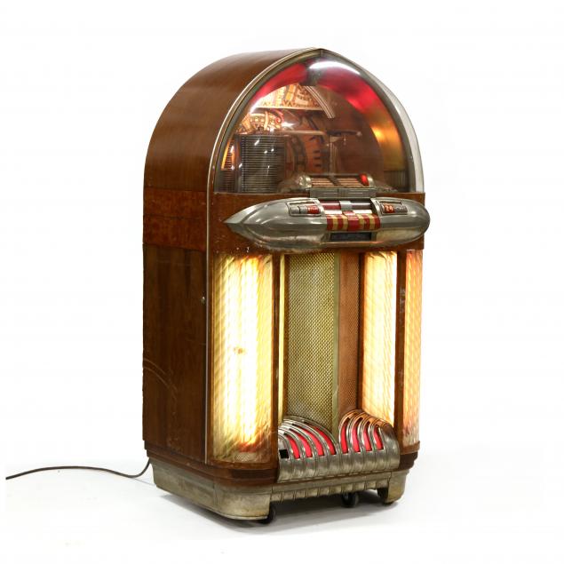 1940s-wurlitzer-model-1100-jukebox