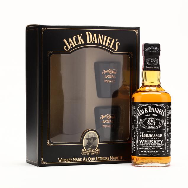 jack-daniels-bottle-shot-glasses-gift-set