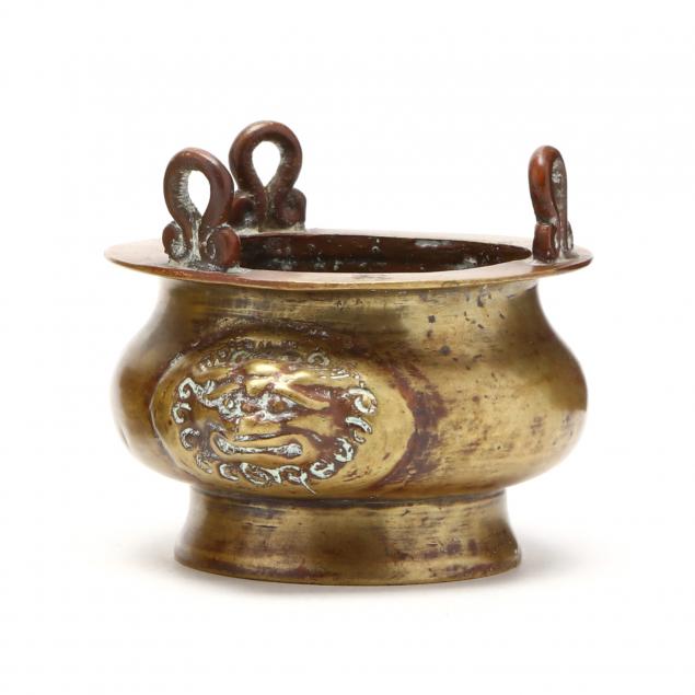 a-chinese-bronze-censer