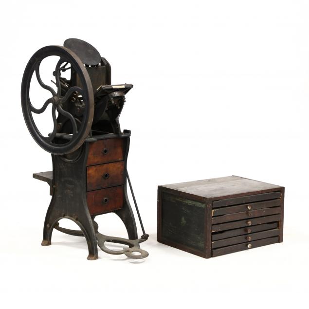 antique-pearl-printing-press-and-accoutrements