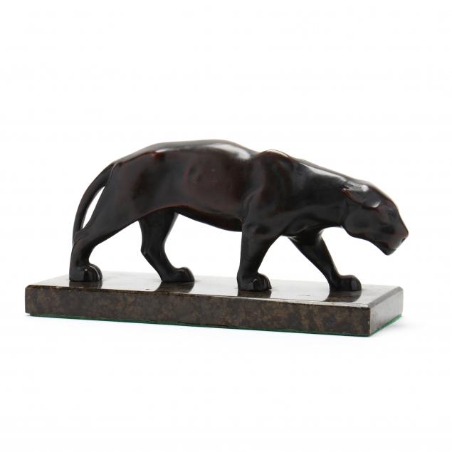 bronze-sculpture-of-a-panther