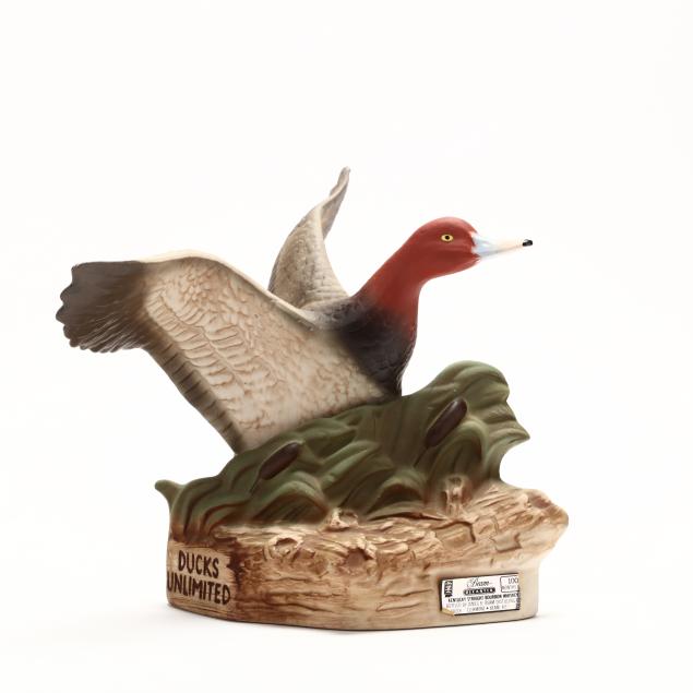 jim-beam-whiskey-in-ducks-unlimited-decanter