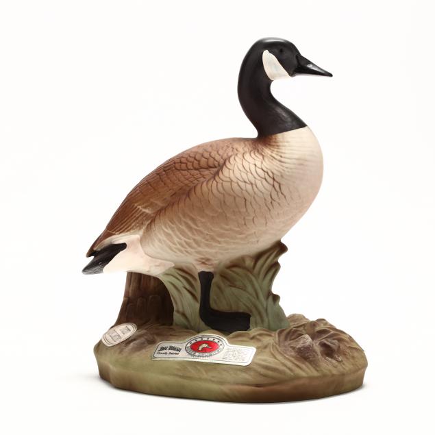 jim-beam-whiskey-in-ducks-unlimited-decanter