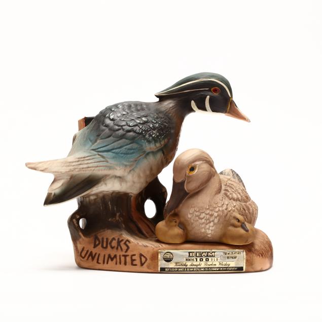 jim-beam-whiskey-in-ducks-unlimited-decanter