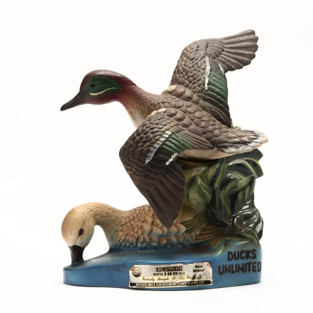 jim-beam-whiskey-in-ducks-unlimited-decanter