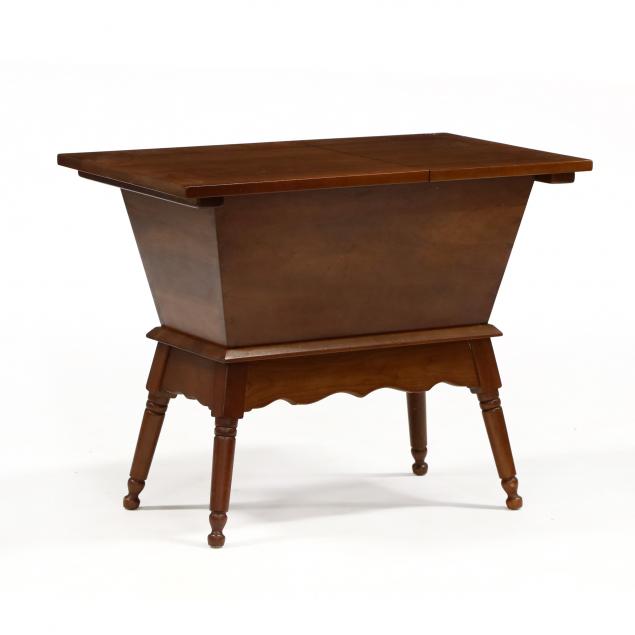 leopold-stickley-cherry-dough-box-side-table