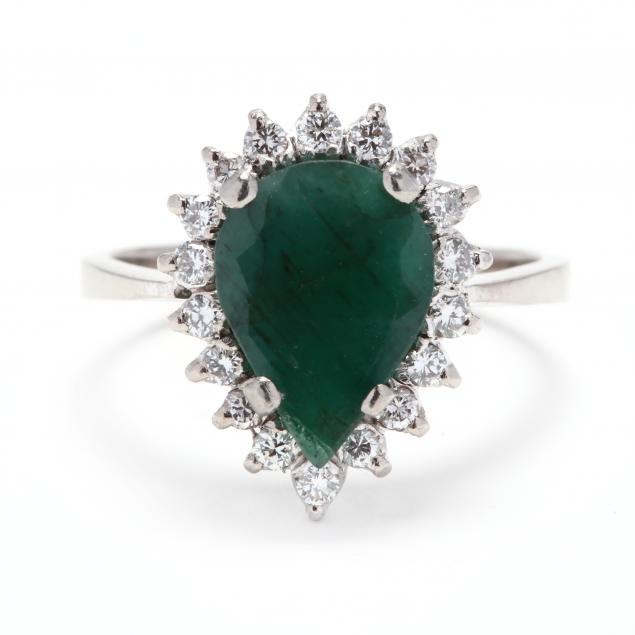 white-gold-emerald-and-diamond-ring