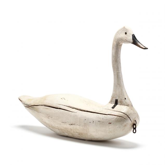 antique-carved-and-painted-swan-decoy