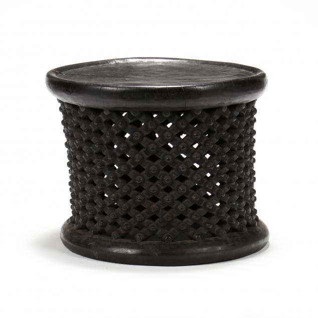 african-bamileke-spider-stool