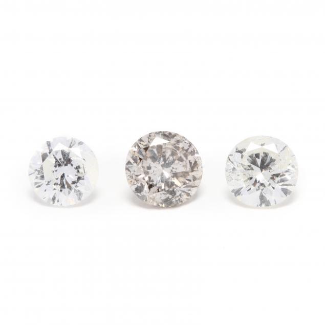 three-loose-round-brilliant-cut-diamonds