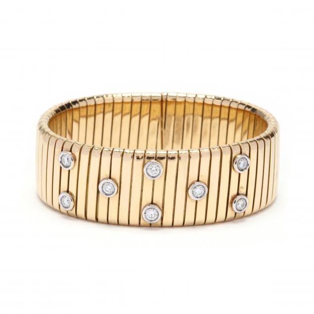18kt-gold-and-diamond-cuff-bracelet