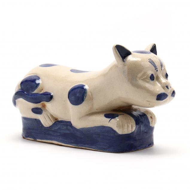 a-chinese-ceramic-cat-pillow