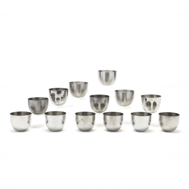 assembled-group-of-thirteen-pewter-jefferson-cups