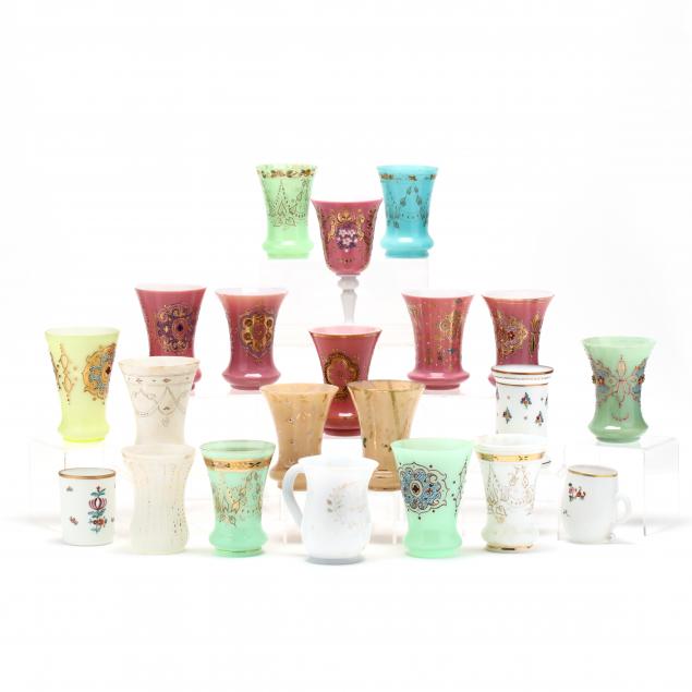 21-assorted-colorful-antique-bohemian-glasses