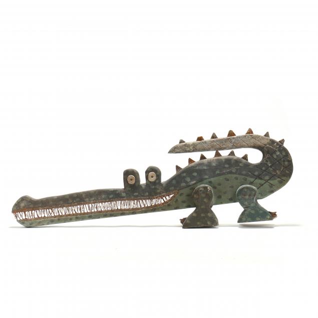 nc-folk-art-carving-of-an-alligator