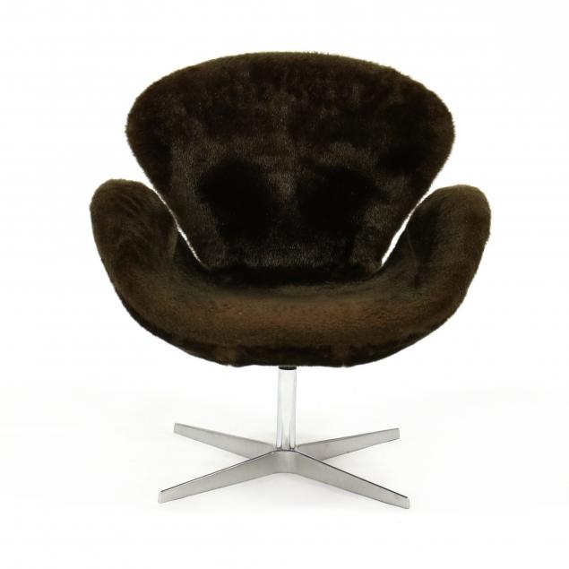 after-arne-jacobsen-swan-chair