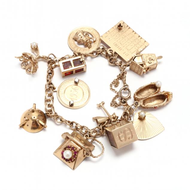 gold-charm-bracelet