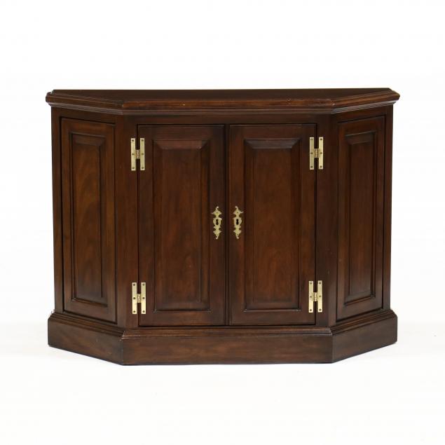 henkel-harris-chippendale-style-mahogany-credenza