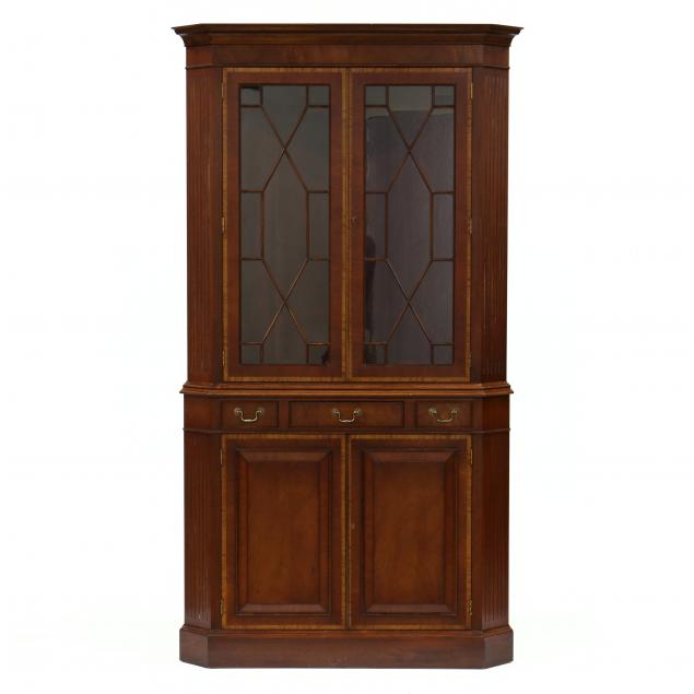 bench-made-banded-mahogany-chippendale-style-corner-cupboard
