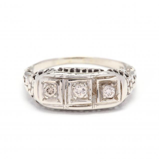 14kt-white-gold-and-diamond-ring