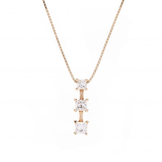 14kt-gold-and-princess-cut-diamond-pendant-necklace