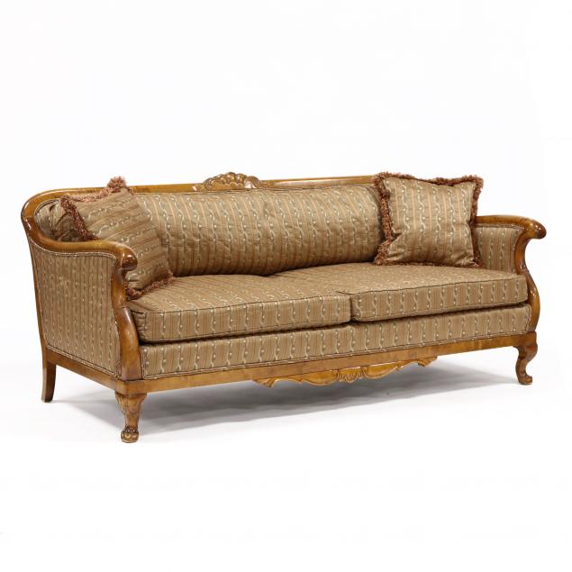 classical-style-maple-sofa