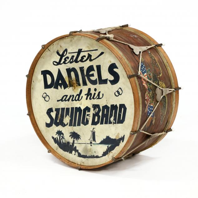 vintage-bass-drum-with-band-name