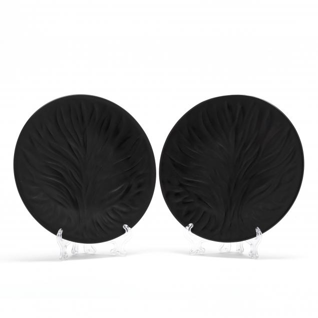 lalique-pair-of-black-tree-of-life-plates