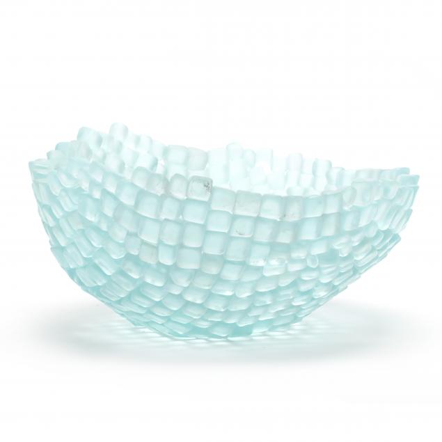 contemporary-studio-glass-center-bowl