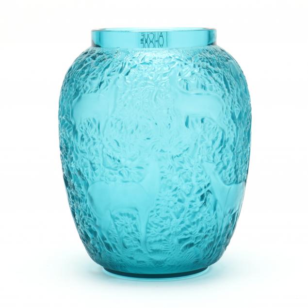lalique-i-biches-i-vase-in-turquoise