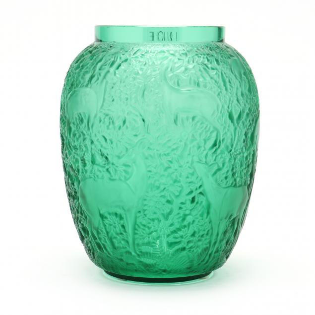lalique-i-biches-i-glass-vase-in-emerald