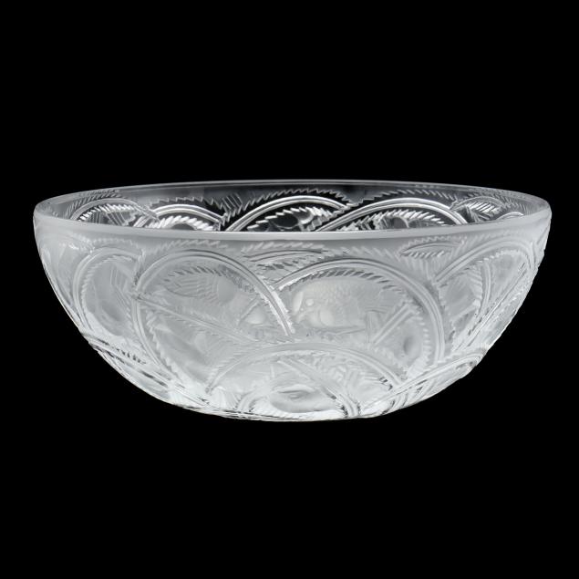 lalique-i-pinsons-i-crystal-center-bowl